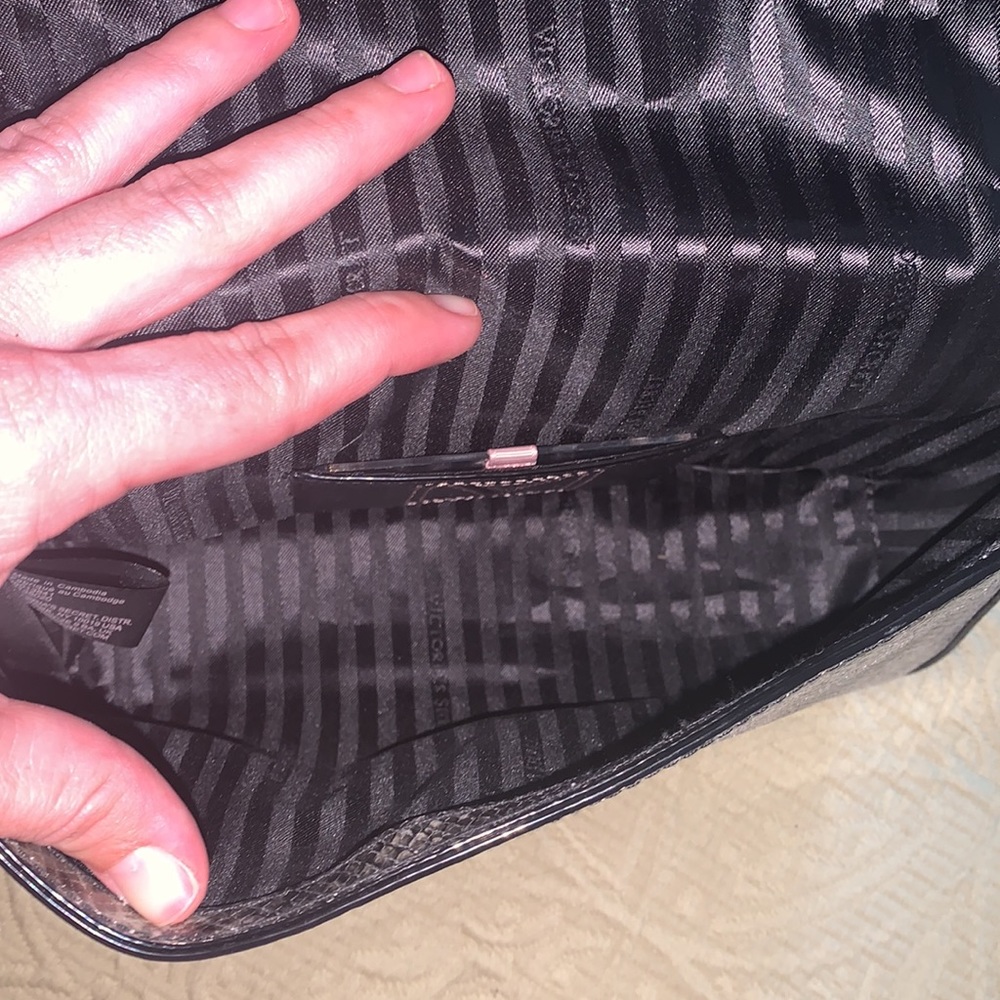 Purse - Picture 2 of 4